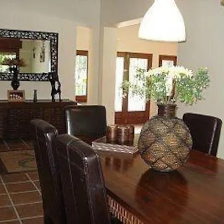 Villa Exclusive Secluded With Private Pool Hot Tub & Bbq -7 Minutes From Marbella