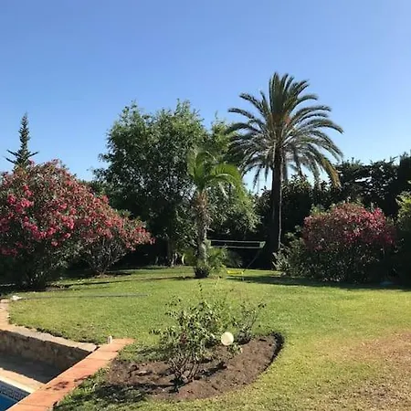 Вилла Exclusive Secluded With Private Pool Hot Tub & Bbq -7 Minutes From Marbella